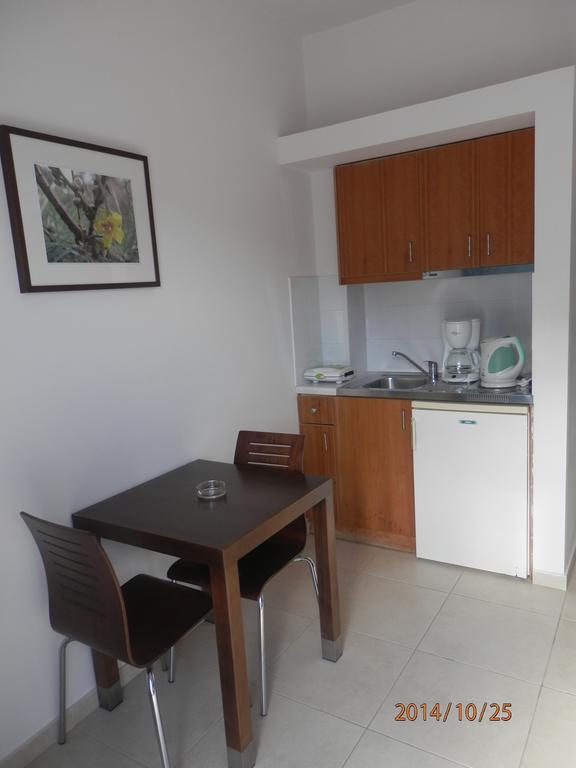 أغيا غاليني Glaros Hotel Apartment الغرفة الصورة