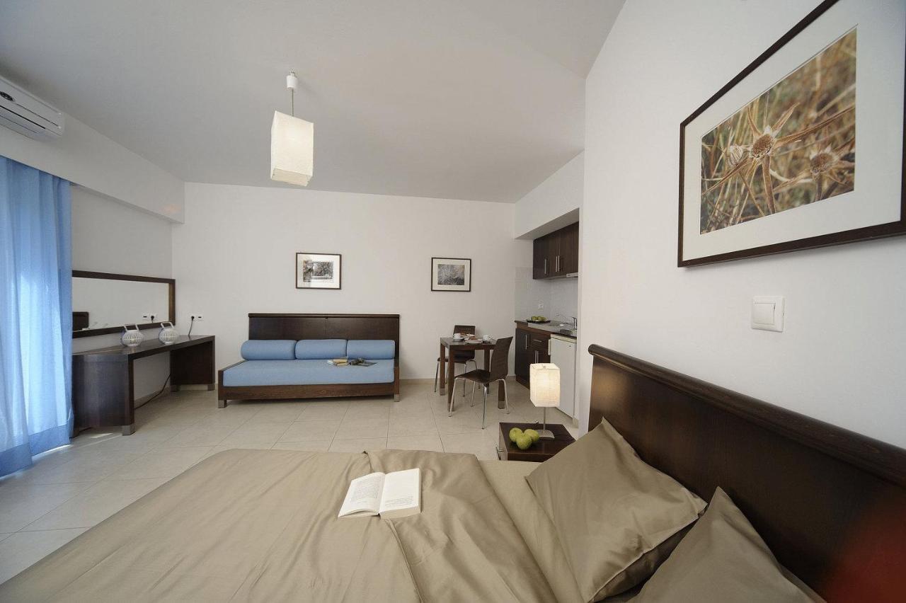 أغيا غاليني Glaros Hotel Apartment الغرفة الصورة